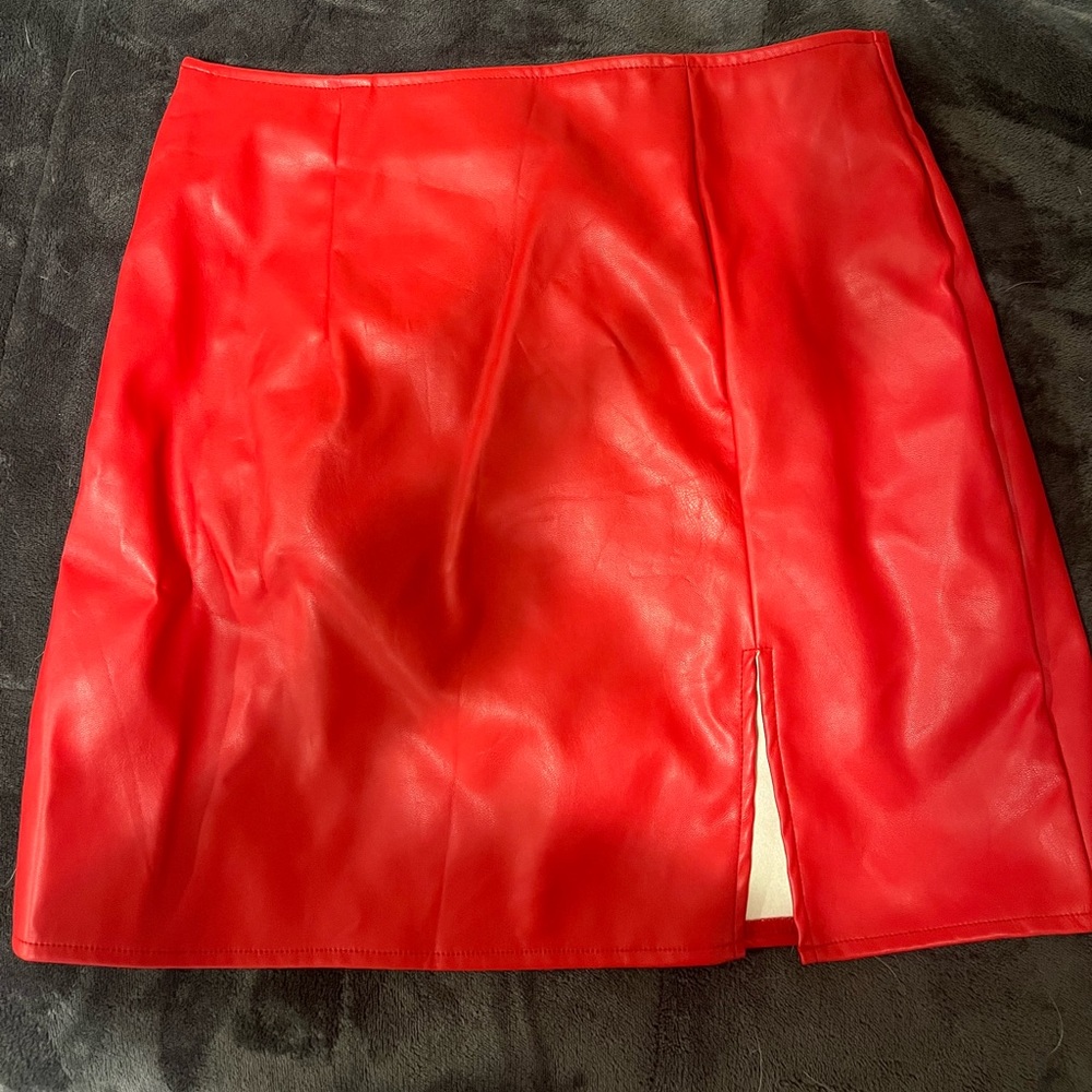 Red skirt! So cute on😍 size small
